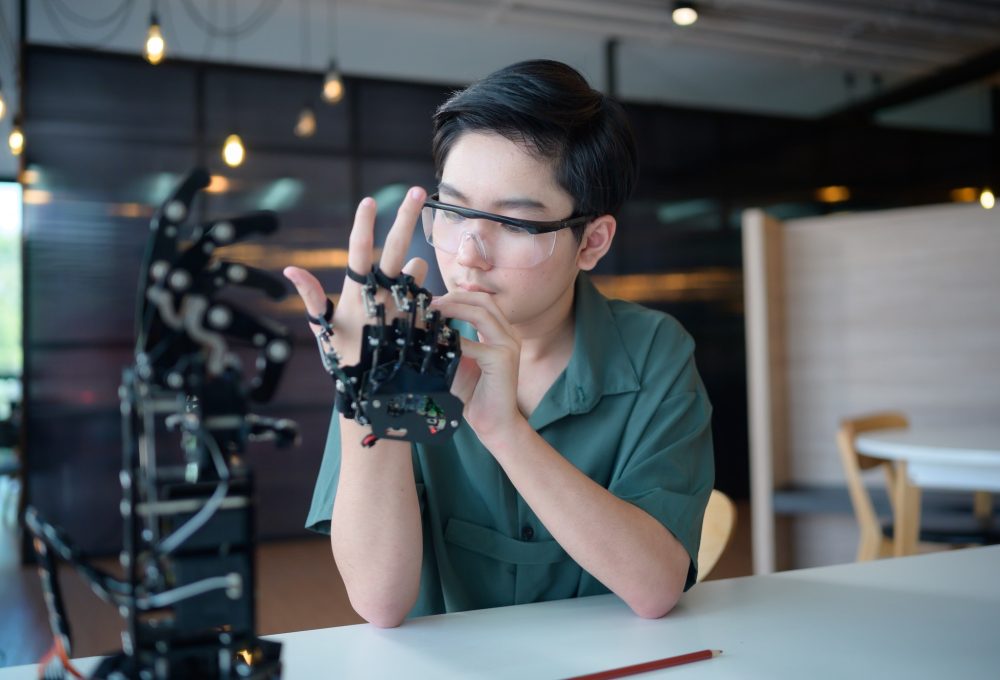 the-advancement-of-technology-has-helped-to-alleviate-human-burdens-